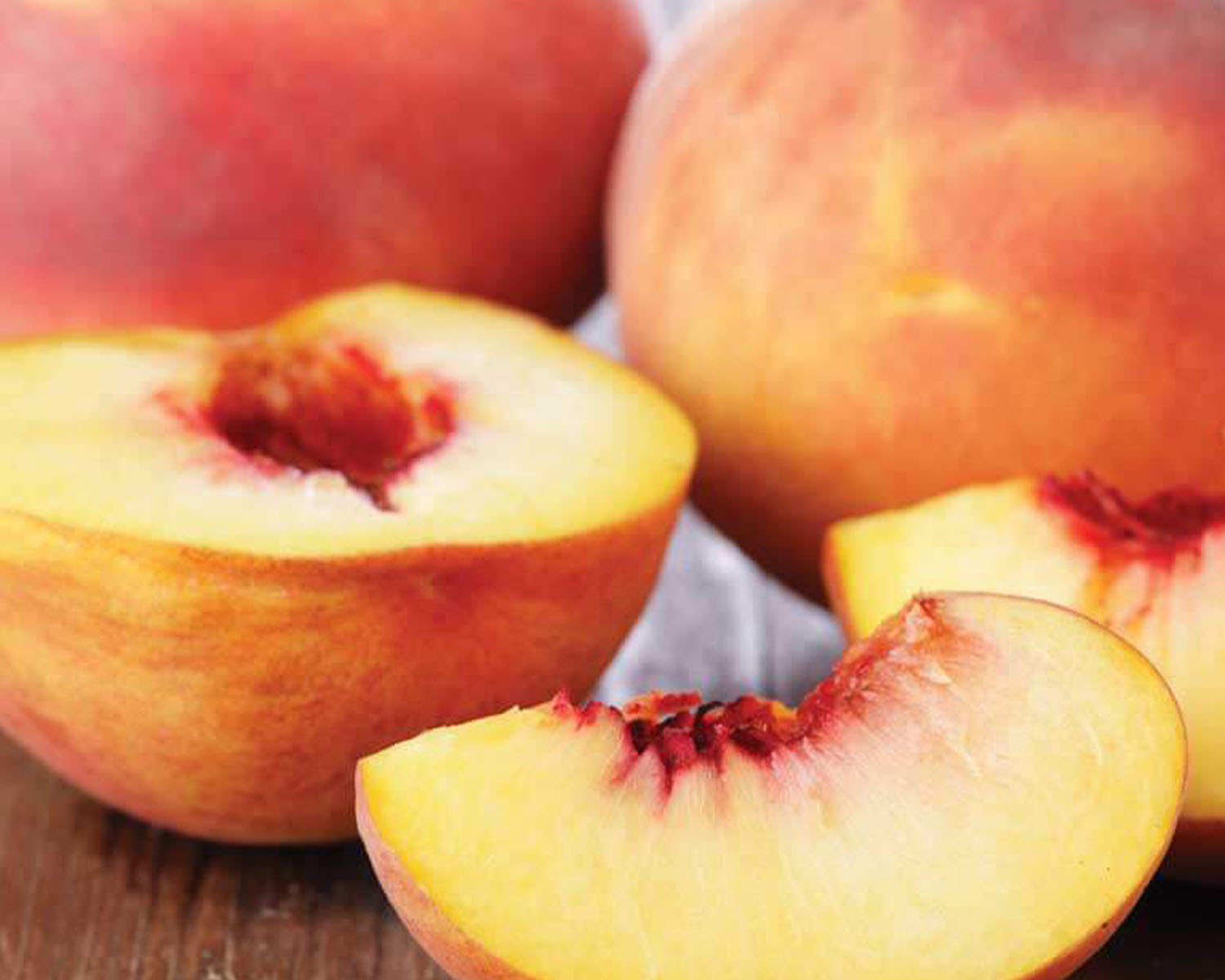 whole and cut peaches