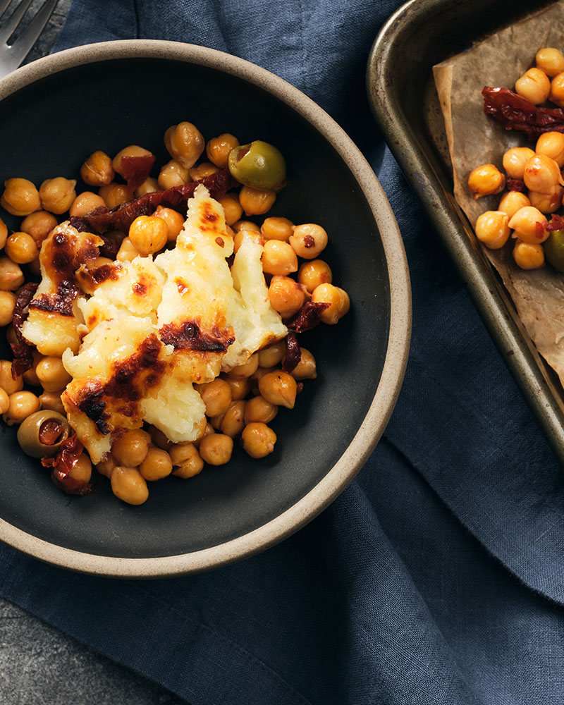 Roasted Chickpeas with Halloumi