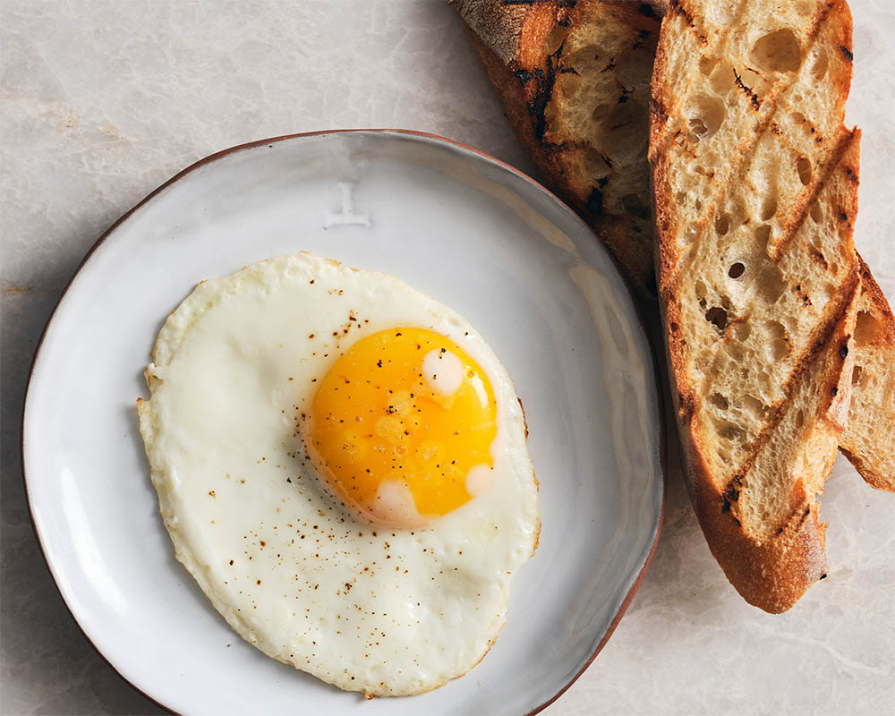 sunny side up egg