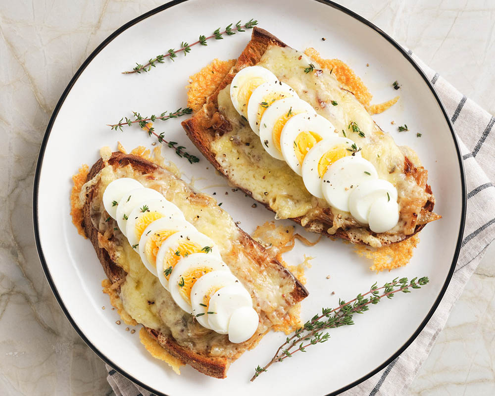hardboiled eggs on crusty bread