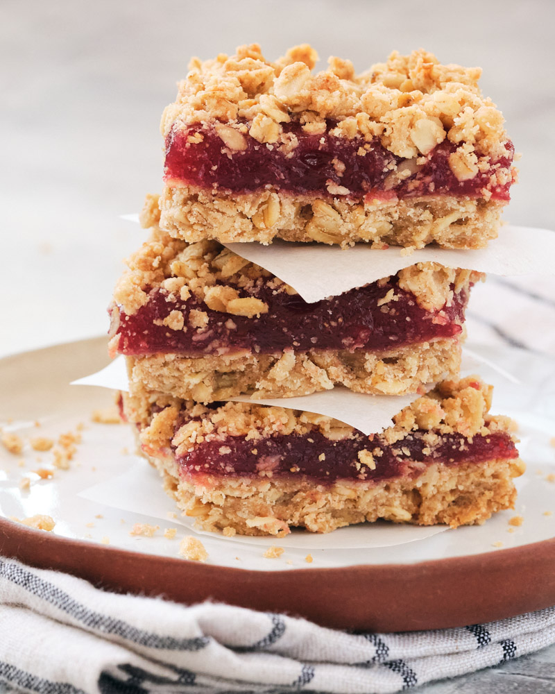 Plum-Filled Oat Bars