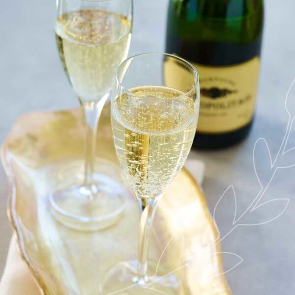 Our full-bodied Metropolitain champagne is found at Metropolitan Market #BestofMet