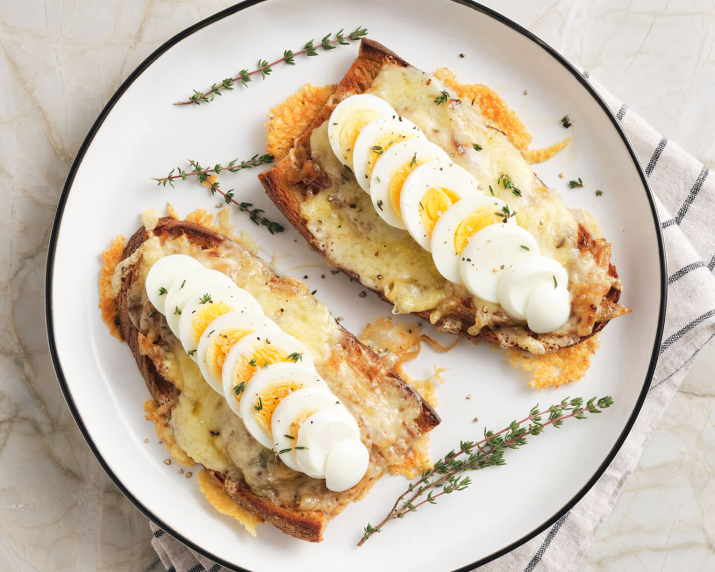 caramelized onion and egg tartine